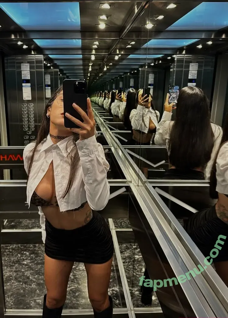 sophiesweett nude photo #0002 (sophie.sweett)