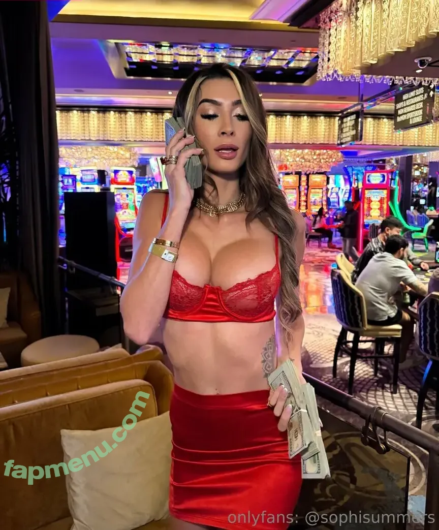 sophisummers nude photo #0002 (sophisummersxo)