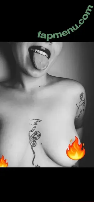  nude photo #0005