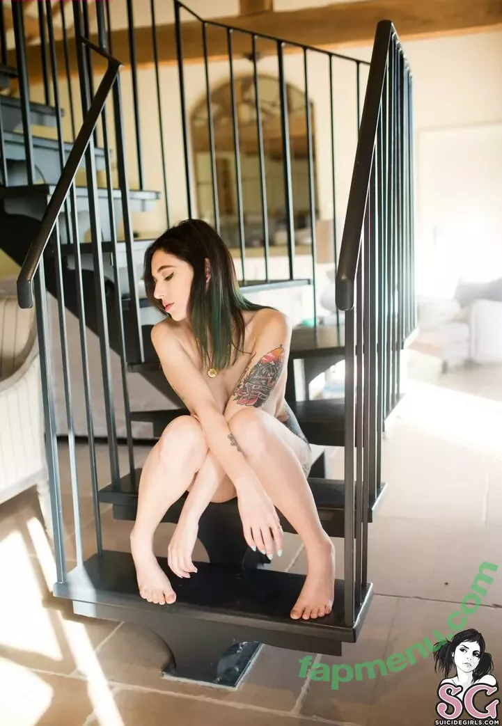 Sophoulla nude photo #0164 (patreon / sophoulla64)