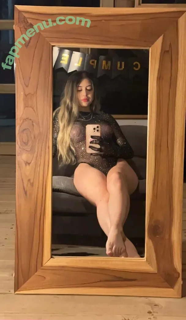 soyjalea nude photo #0027 (soyjalea_)