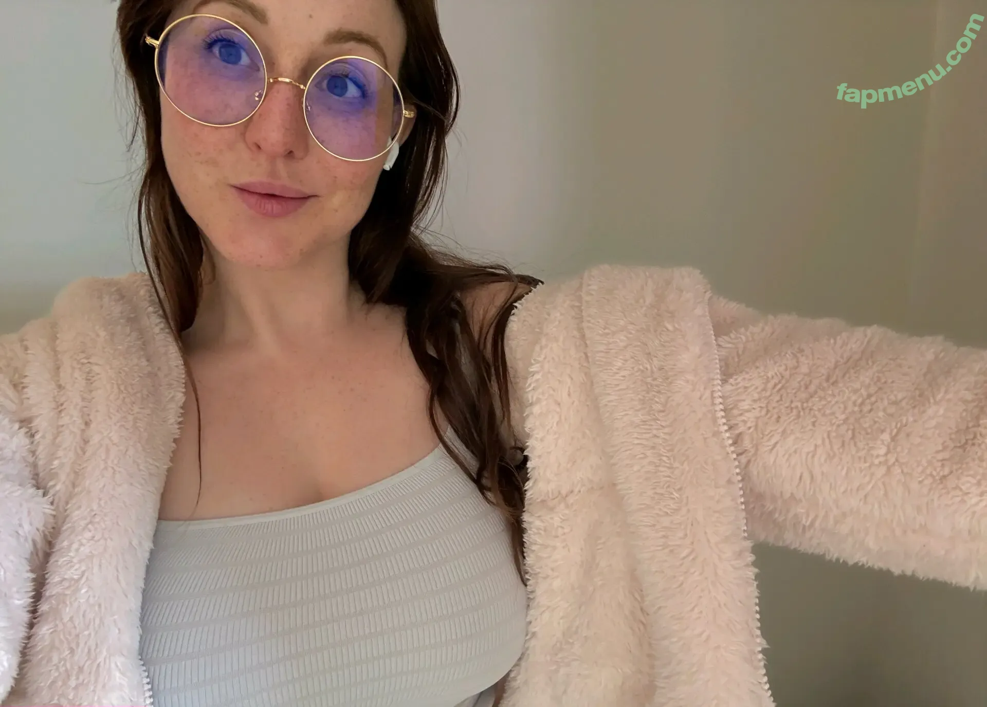 Space Ghost nude photo #0041 (Kari Keone / karikeone / spacegh0sttv)