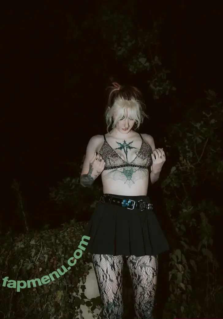 spooky.queen0_0 nude photo #0098 (spooky.queen0_0)