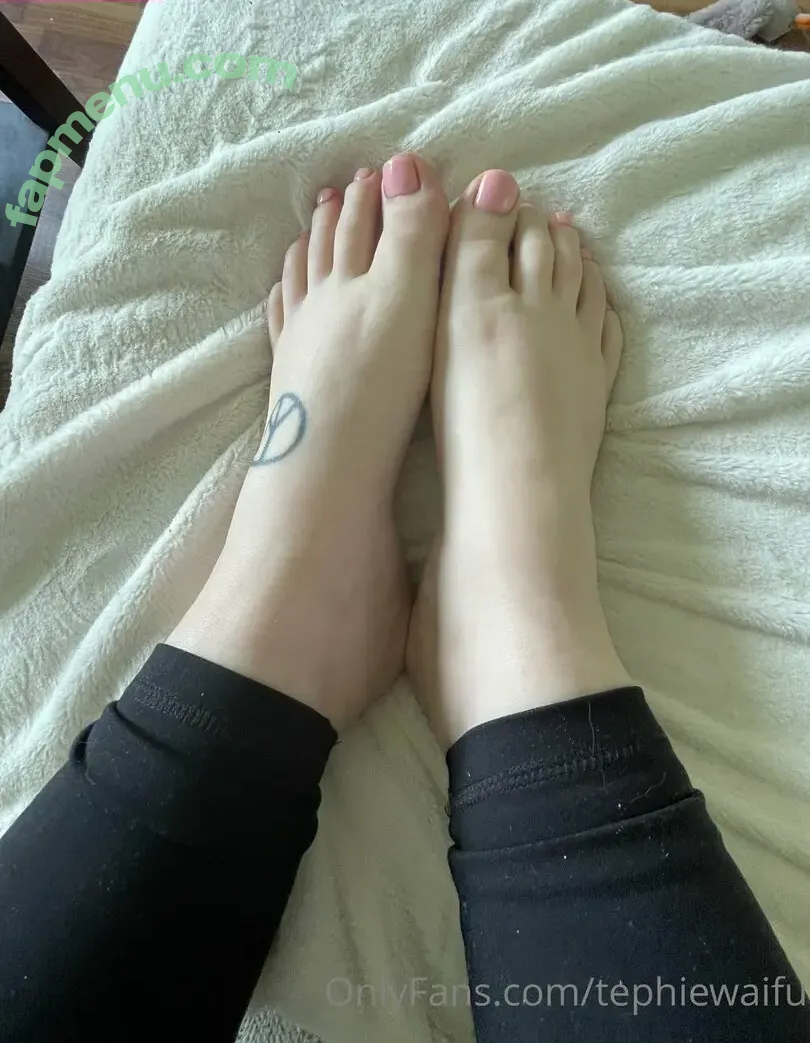 Spookytephie nude photo #0009 (Spookytephie)