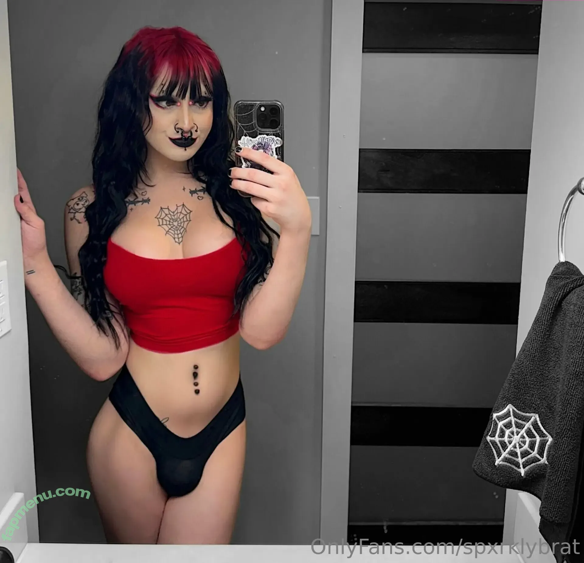 Spxrklybrat nude photo #0234 (Spxrklybrat)