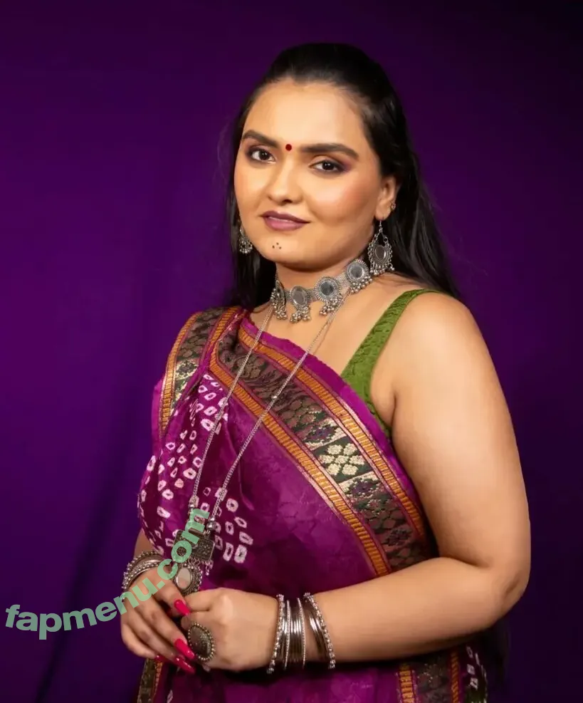 Srishti Banerjee nude photo #0017 (Srishti Banerjee)