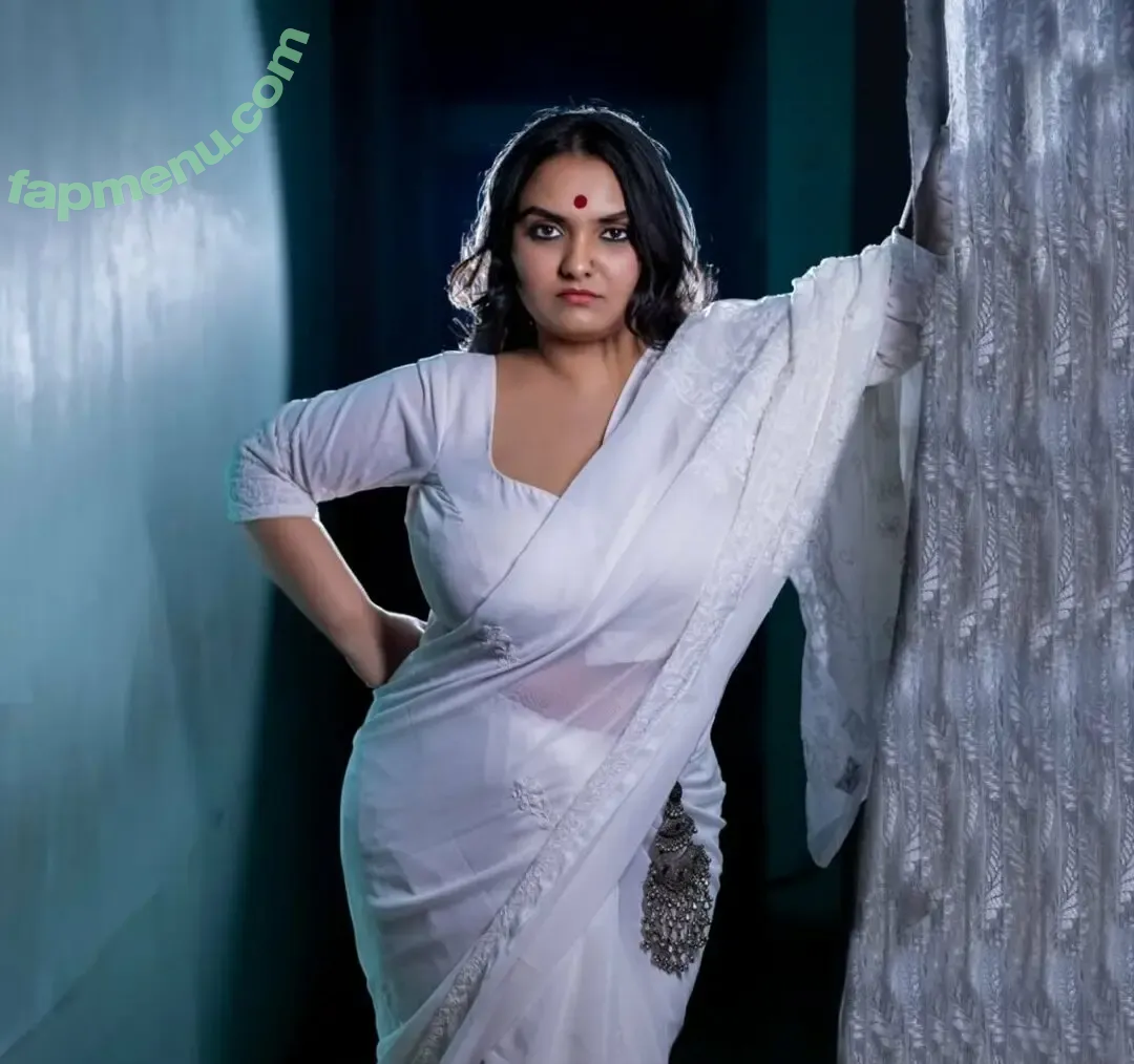 Srishti Banerjee nude photo #0019 (Srishti Banerjee)