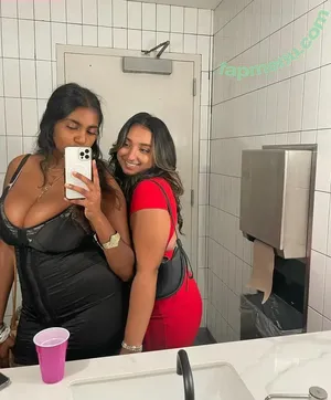 Sriya / shreya_nayik / shriya_saran1109 nude photo #0057