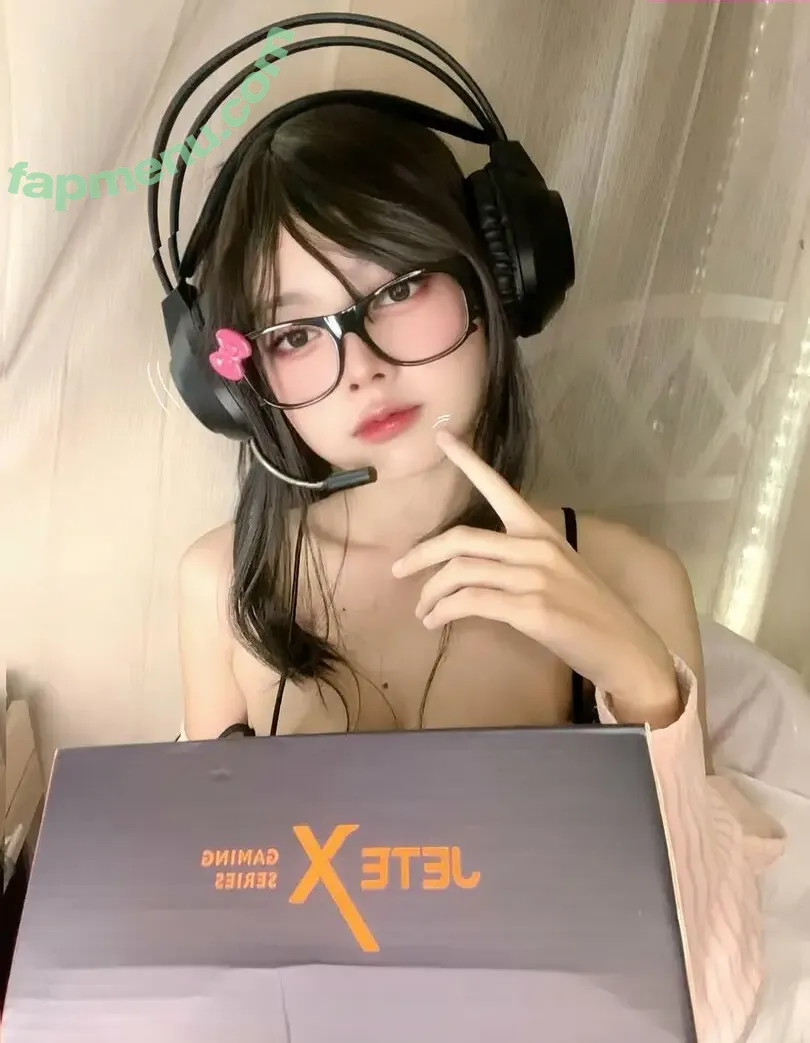 Ssnappy nude photo #0001 (felicia_treasure111)