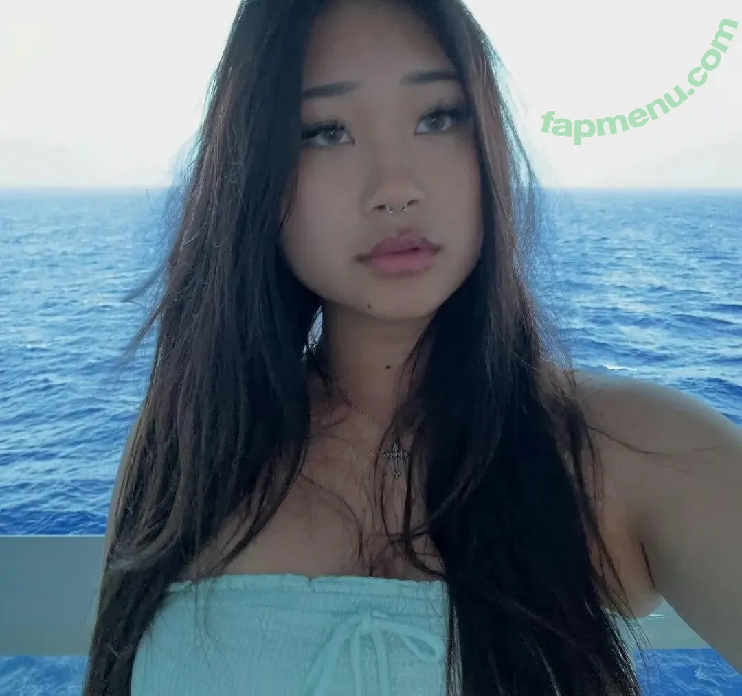 Ssophiali nude photo #0043 (Ssophiali)