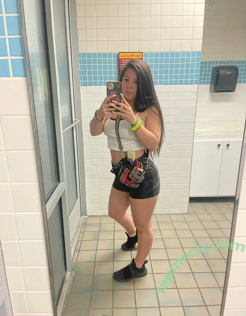 ssosasmokess nude photo #0011 (ssosasmokess)