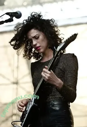 St Vincent / Annie Erin Clark / muddaub / st_vincent nude photo #0199