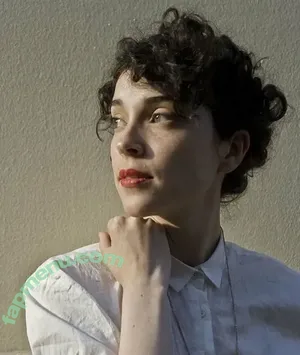 St Vincent / Annie Erin Clark / muddaub / st_vincent nude photo #0201