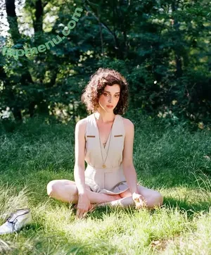 St Vincent / Annie Erin Clark / muddaub / st_vincent nude photo #0202