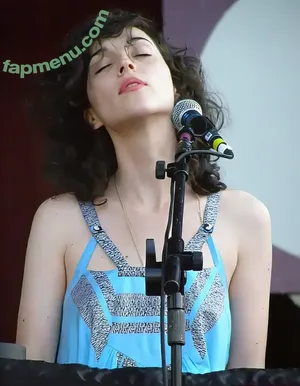 St Vincent / Annie Erin Clark / muddaub / st_vincent nude photo #0219