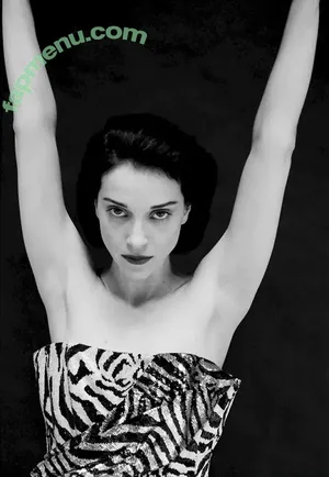 St Vincent / Annie Erin Clark / muddaub / st_vincent nude photo #0223