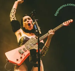 St Vincent / Annie Erin Clark / muddaub / st_vincent nude photo #0229