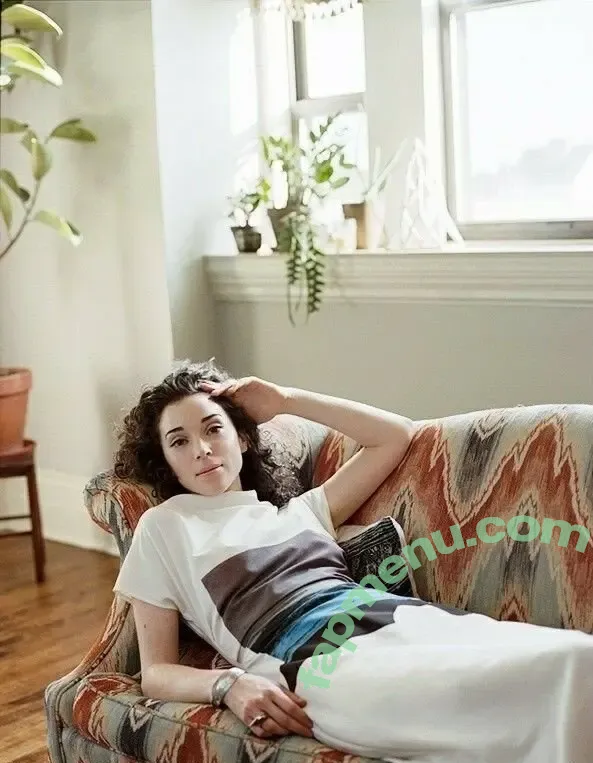 St Vincent nude photo #0211 (Annie Erin Clark / muddaub / st_vincent)