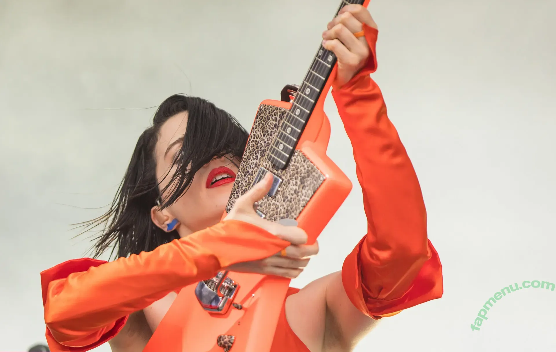 St Vincent nude photo #0221 (Annie Erin Clark / muddaub / st_vincent)