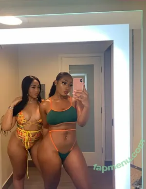  nude photo #0005