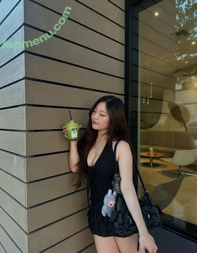 Starriebun nude photo #0041 (staribunbun / starriebunn)