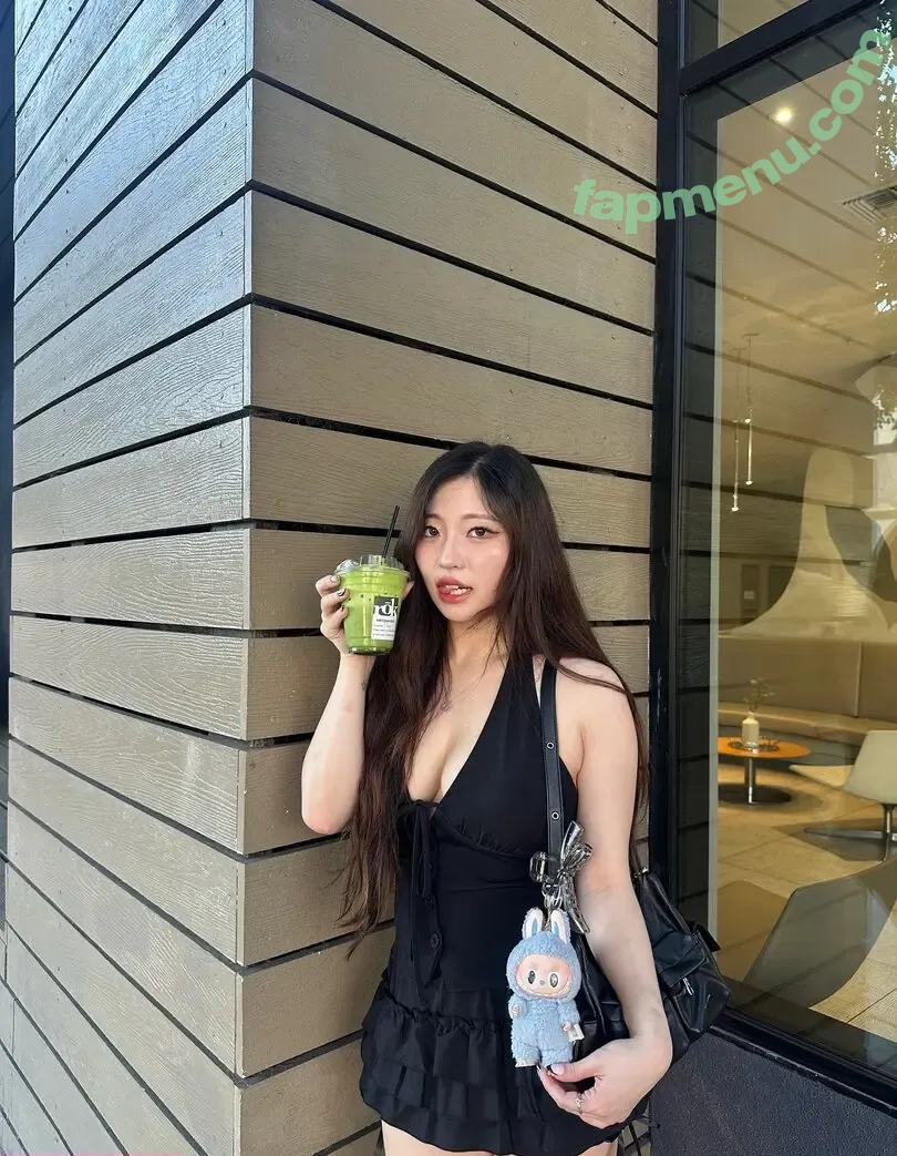 Starriebun nude photo #0043 (staribunbun / starriebunn)