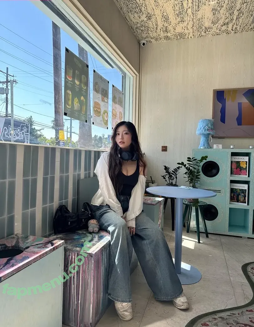 Starriebun nude photo #0051 (staribunbun / starriebunn)