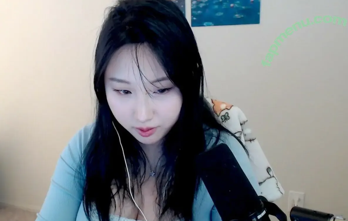 Starsmitten nude photo #0671 (celine / starsmitten_)