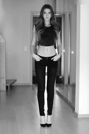Stefanie Giesinger / stefaniegiesinger / steffigiesinger nude photo #0197