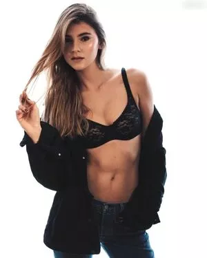 Stefanie Giesinger / stefaniegiesinger / steffigiesinger nude photo #0210