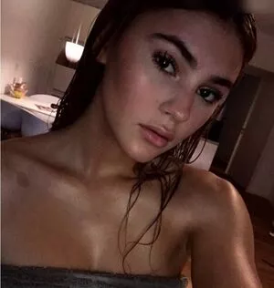 Stefanie Giesinger / stefaniegiesinger / steffigiesinger nude photo #0211
