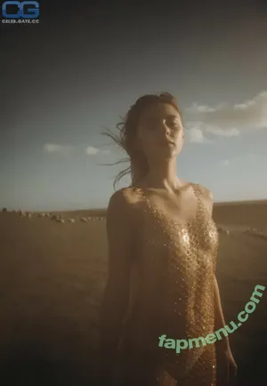 Stefanie Giesinger / stefaniegiesinger / steffigiesinger nude photo #0457