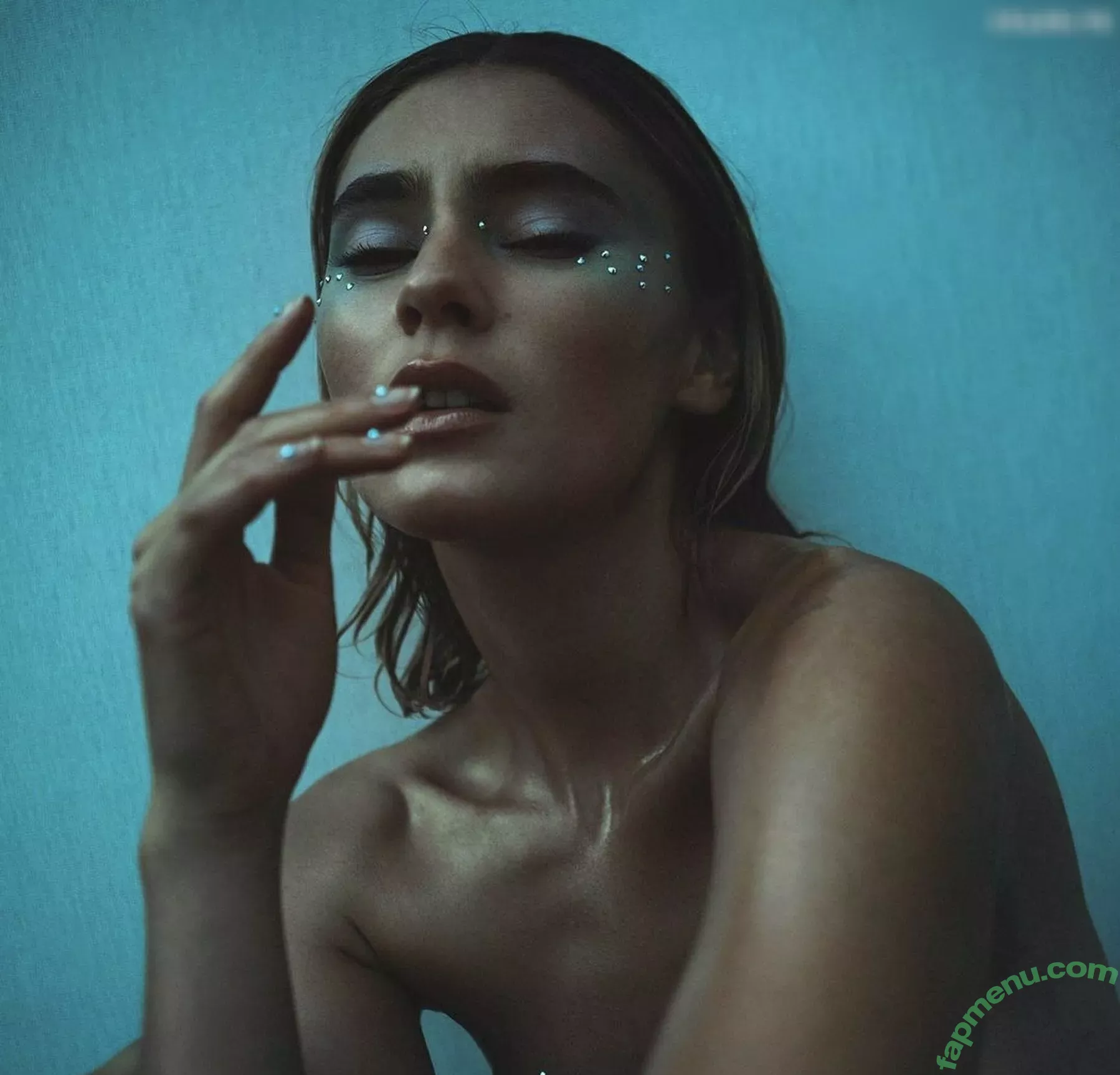 Stefanie Giesinger nude photo #0127 (stefaniegiesinger / steffigiesinger)