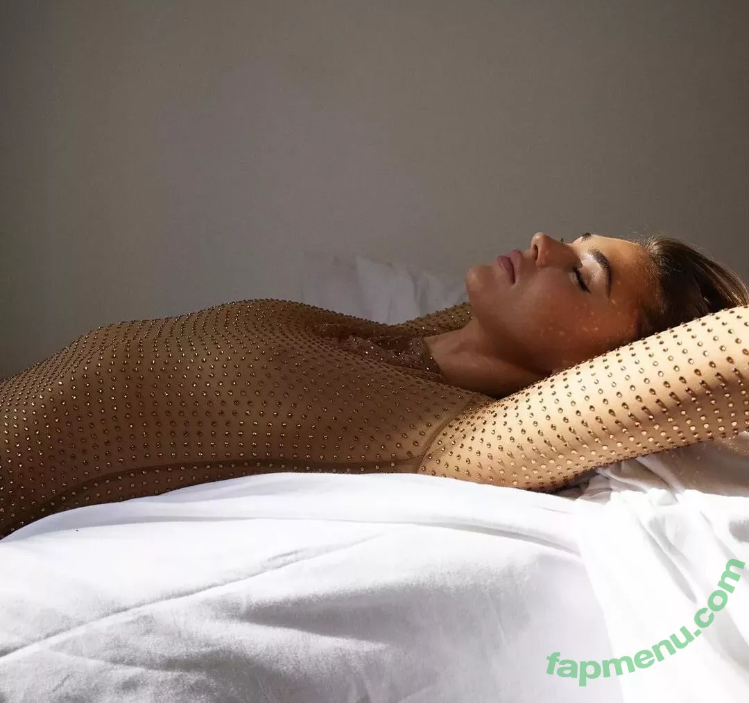 Stefanie Giesinger nude photo #0150 (stefaniegiesinger / steffigiesinger)