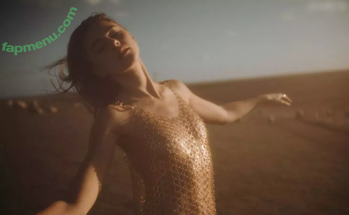 Stefanie Giesinger nude photo #0155 (stefaniegiesinger / steffigiesinger)