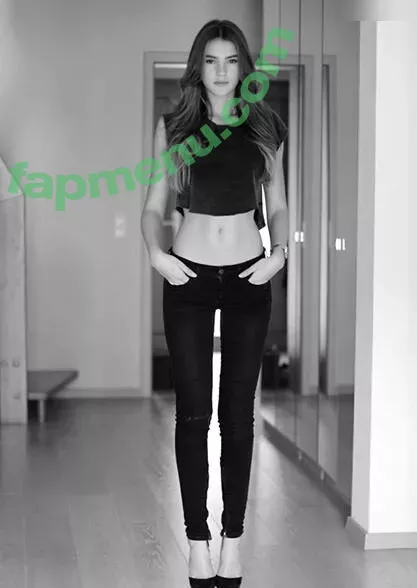 Stefanie Giesinger nude photo #0197 (stefaniegiesinger / steffigiesinger)