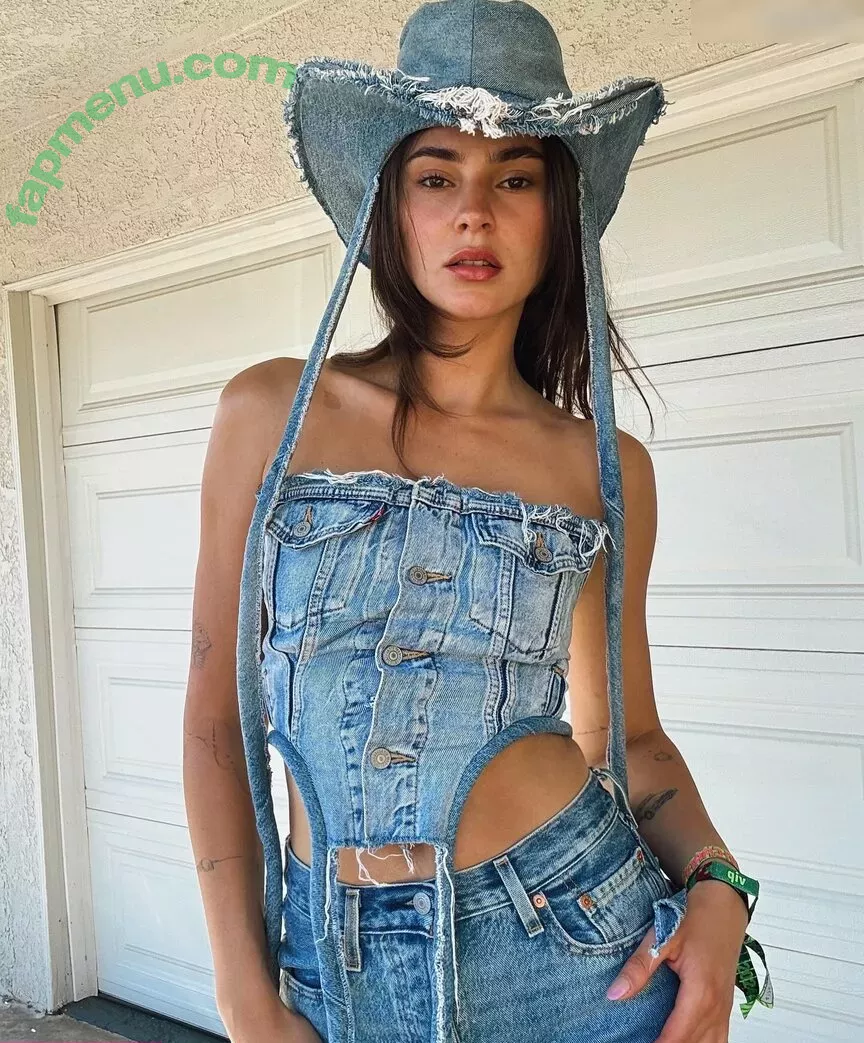 Stefanie Giesinger nude photo #0259 (stefaniegiesinger / steffigiesinger)
