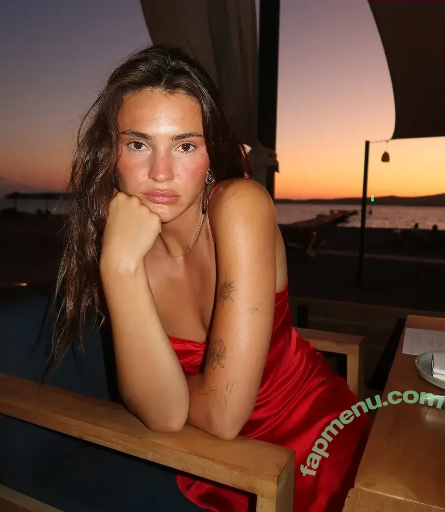 Stefanie Giesinger nude photo #0578 (stefaniegiesinger / steffigiesinger)