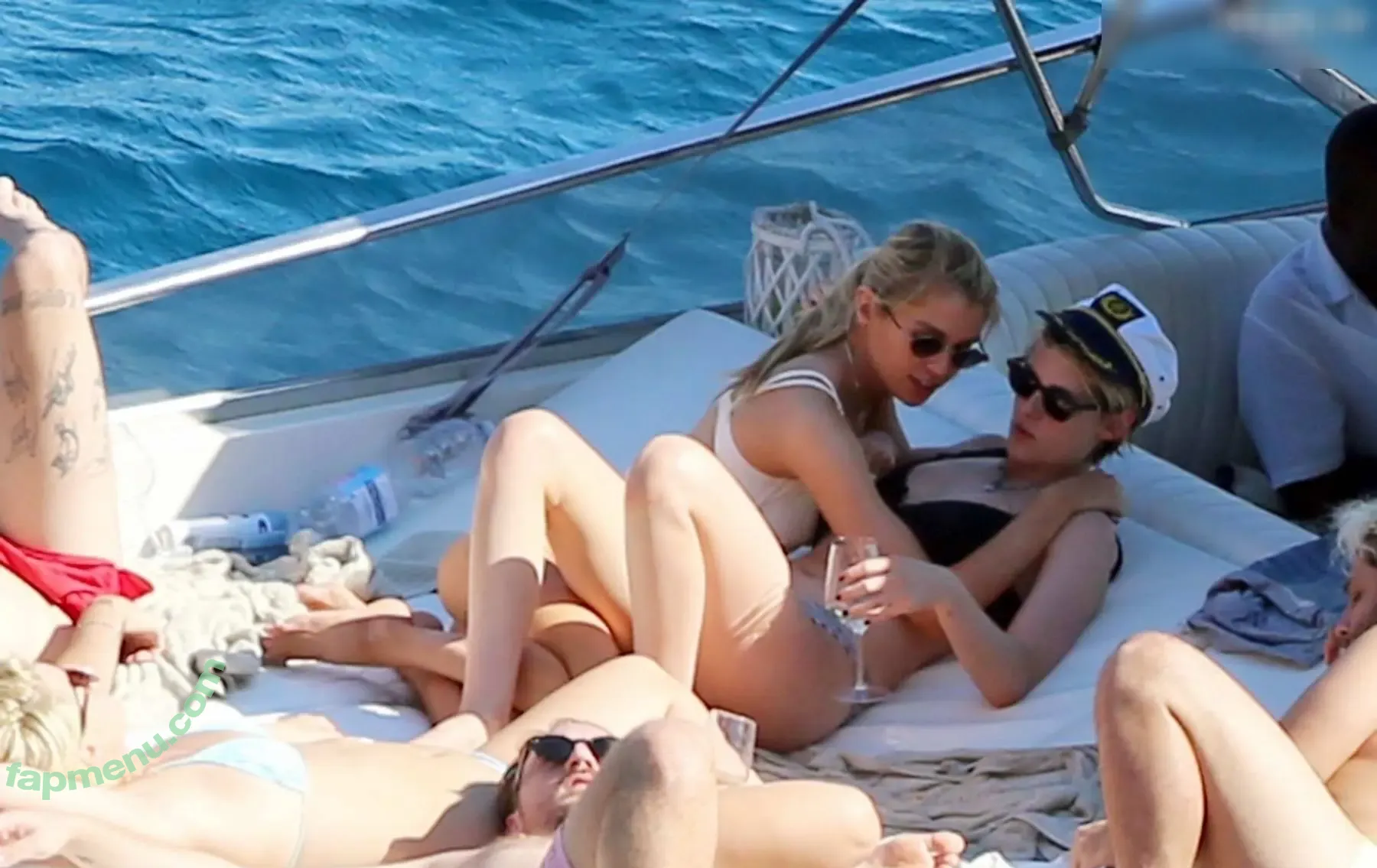 Stella Maxwell nude photo #1818 (stellamaxwell)