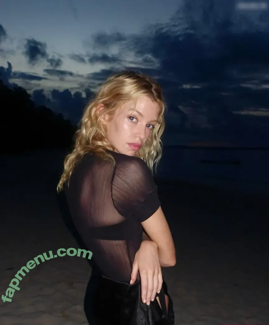 Stella Maxwell nude photo #1952 (stellamaxwell)