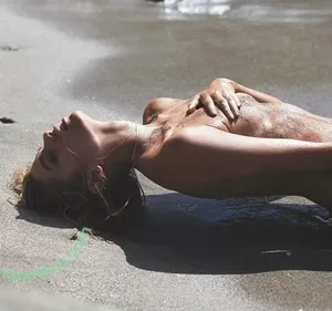 Stella Maxwell / stellamaxwell nude photo #2218