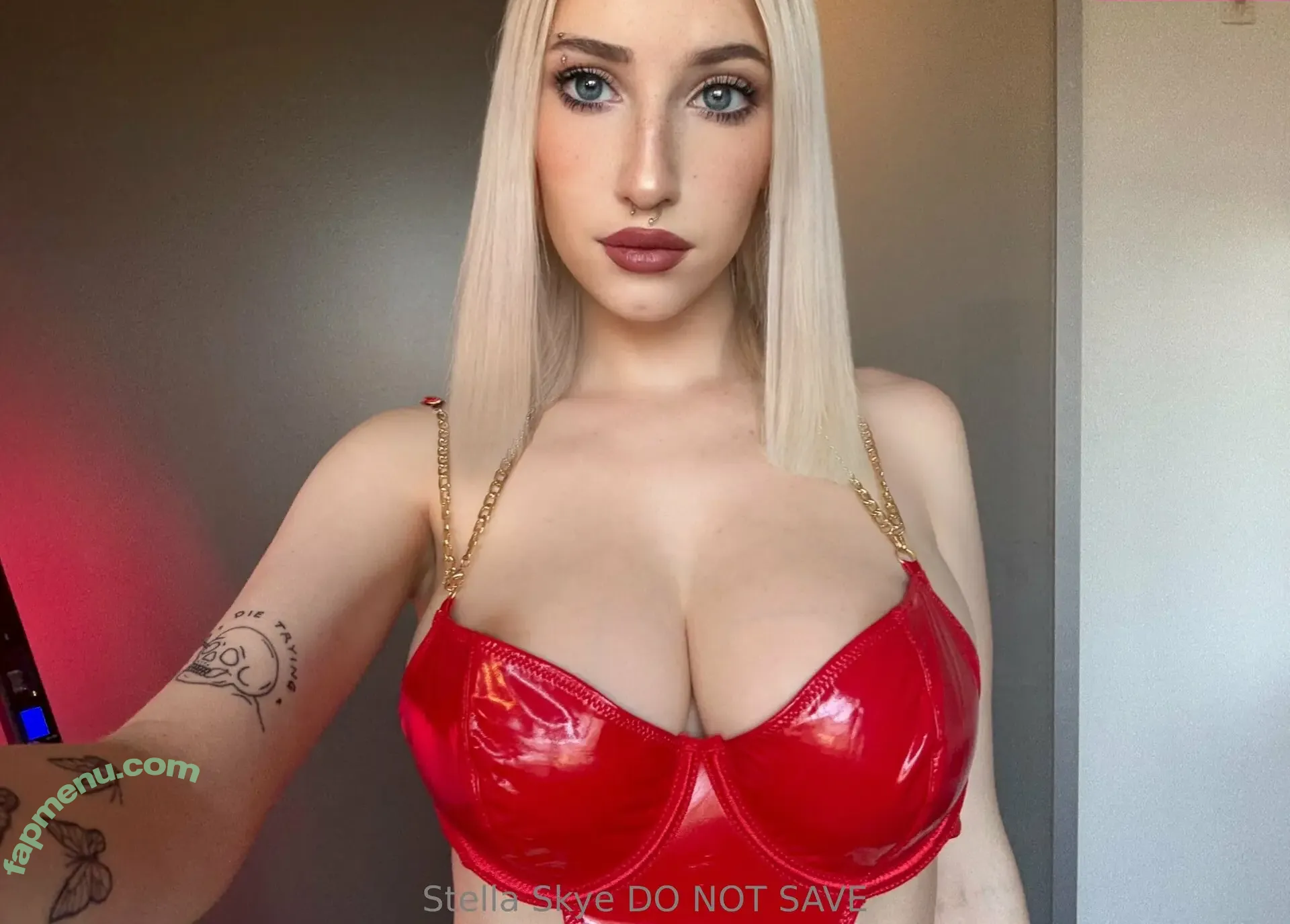 Stella Skye nude photo #0079 (Pastelsims / Tabithot / freshmancheerleader / meanbratskye / sexystellaskye)