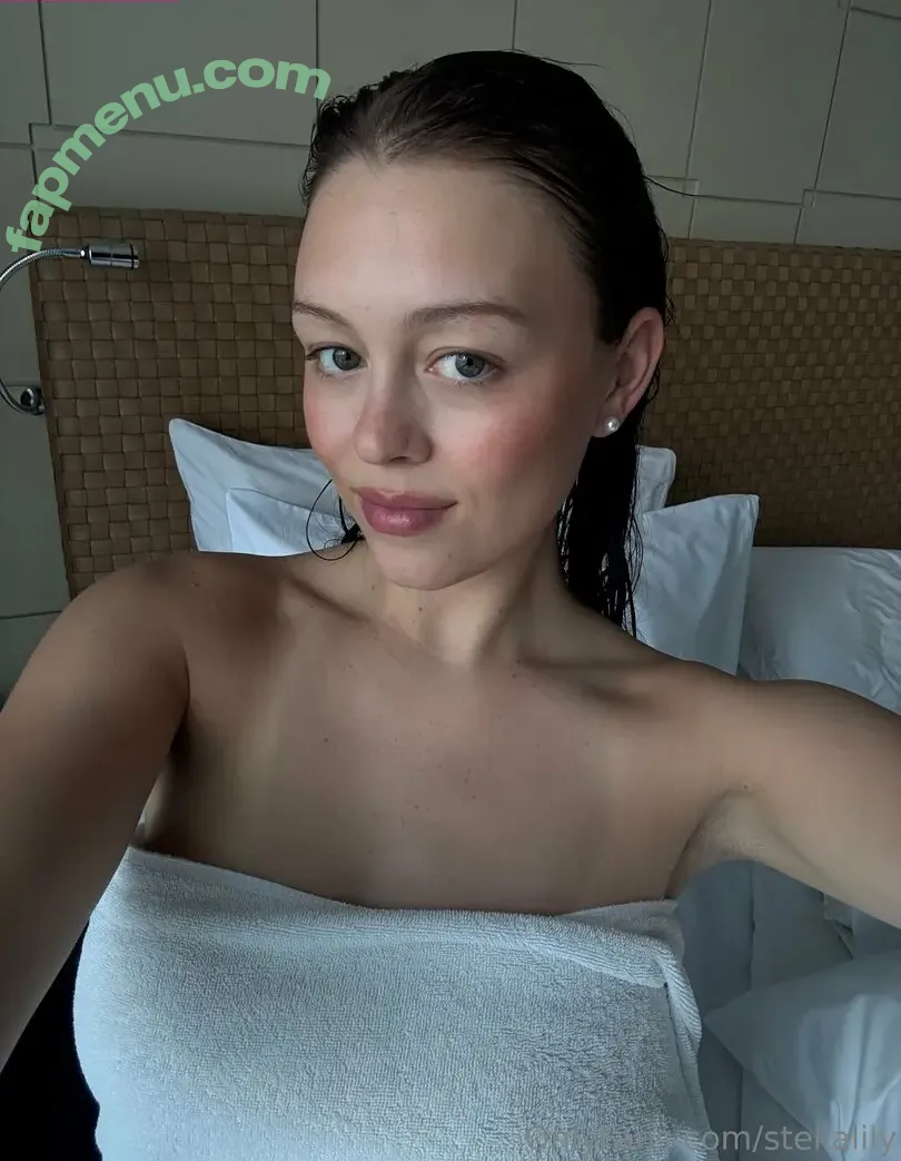 stellalily nude photo #0055 (bystellalily)