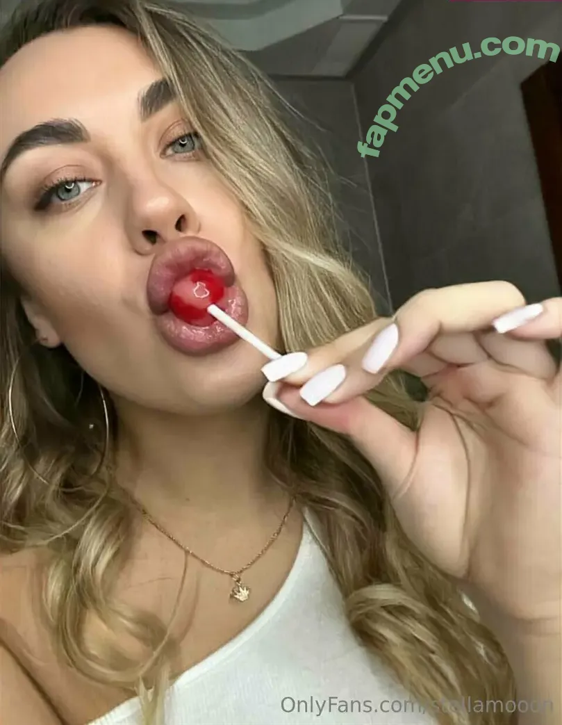 stellamooon nude photo #0002 (stellamooon)
