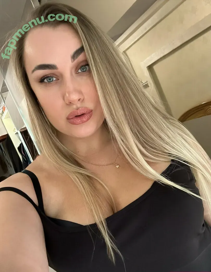 stellamooon nude photo #0009 (stellamooon)