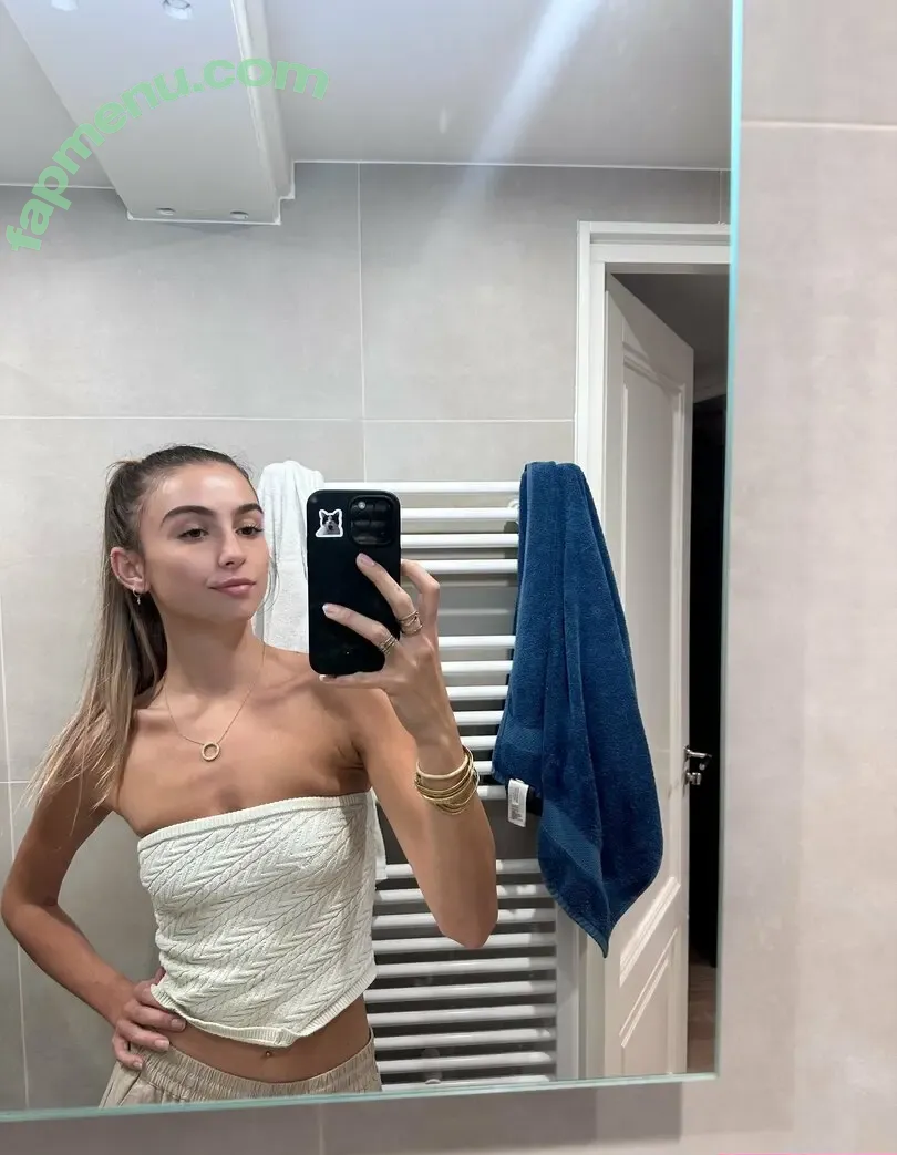 stellariccii nude photo #0001 (stellariccii)