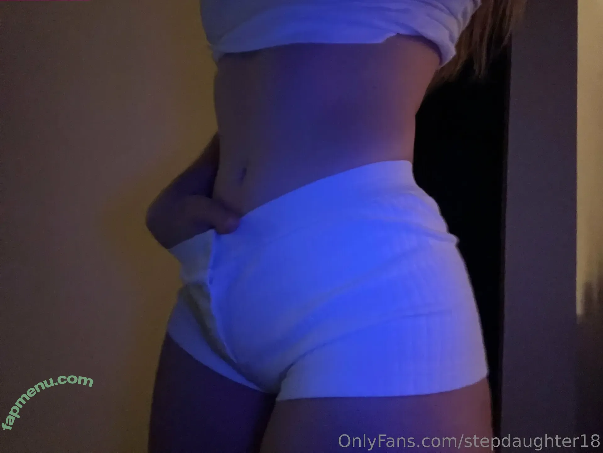stepdaughter18 nude photo #0224 (brianmcc23)