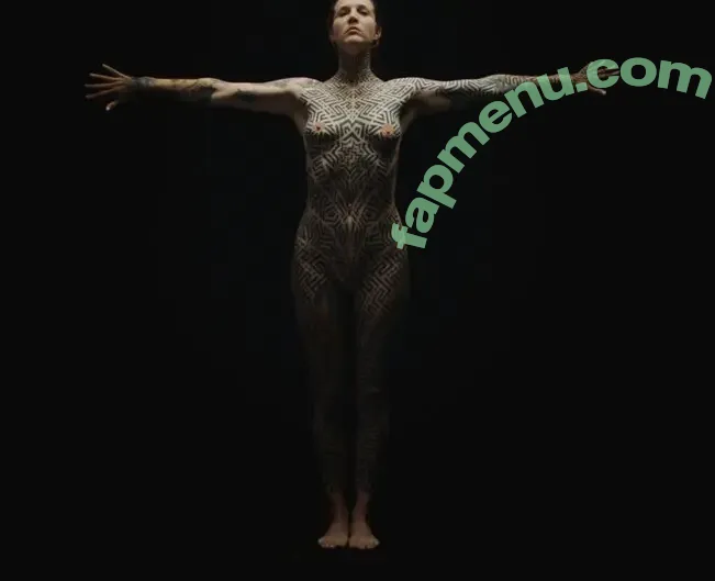 Stephanie Bolam nude photo #0012 (stephbolam)