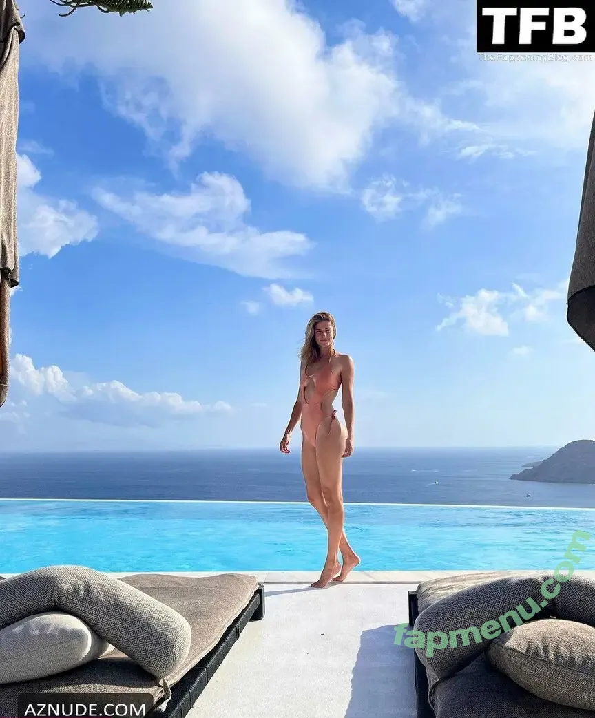 Stephanie Cayo nude photo #0166 (unlunar)