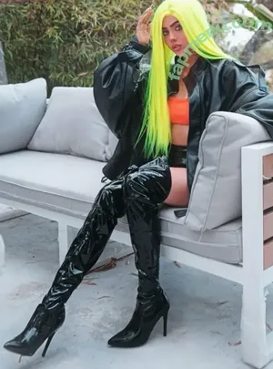  nude photo #0002